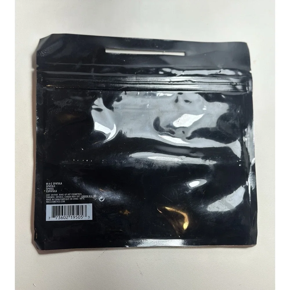 MAC Cosmetics Metal Spatula - Makeup Artist Pro Mixing Tool